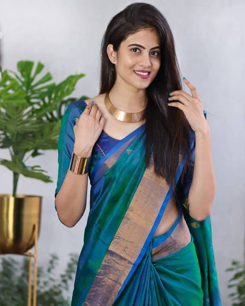SGF11 Women’s Kanjivaram Zari Woven Soft Silk Saree With Unstiched Blouse Piece (Rama Green)
