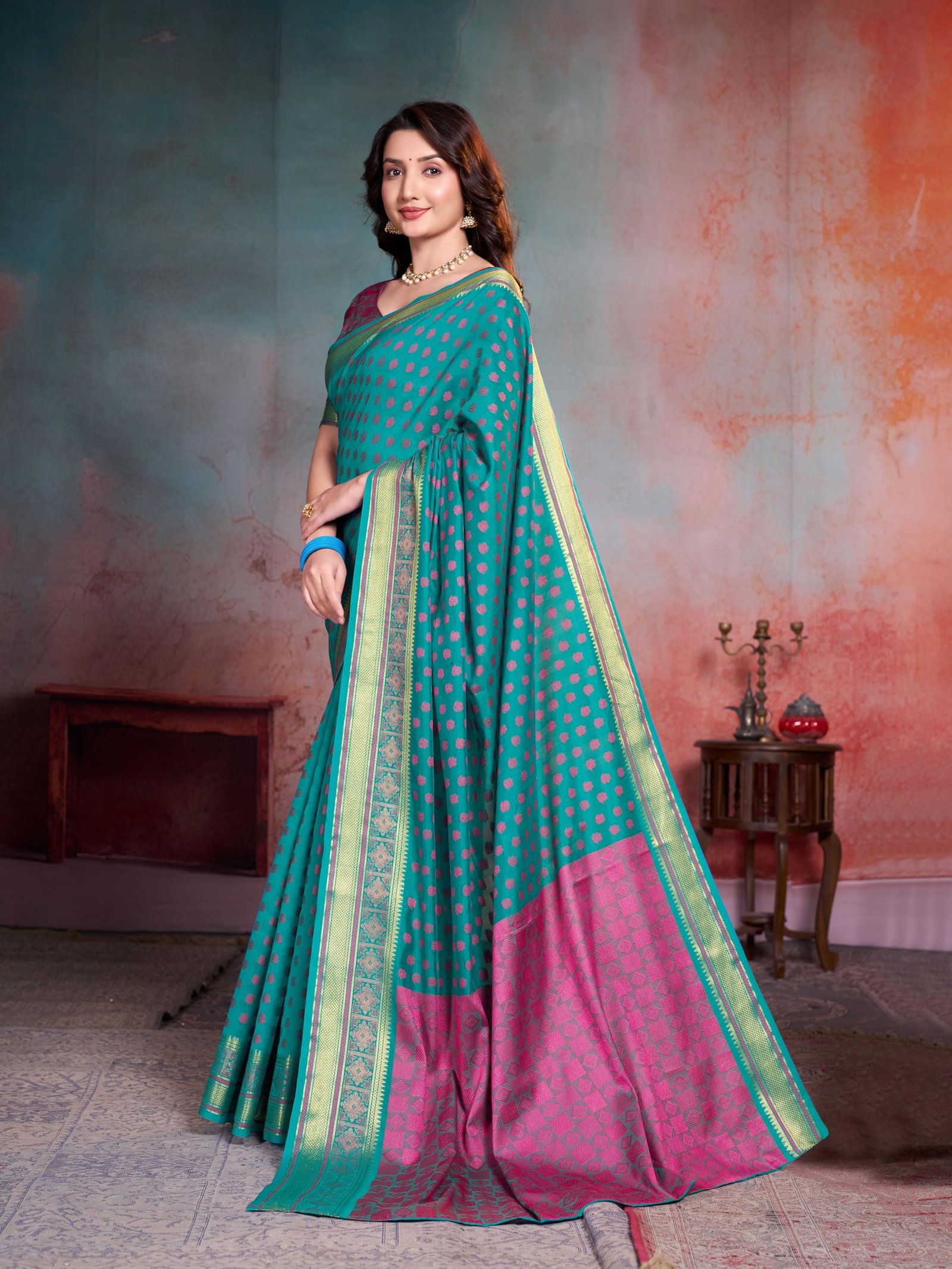 Garden Vareli Women Jacquard Silk Blend Saree with Unstitched Blouse Piece 1032 - Teal - Image 7